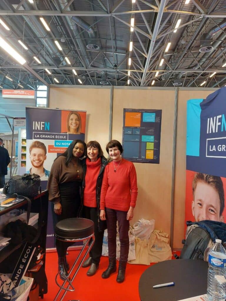 L’équipe de l’INFN de Paris au Salon de l’étudiant Porte de Versailles